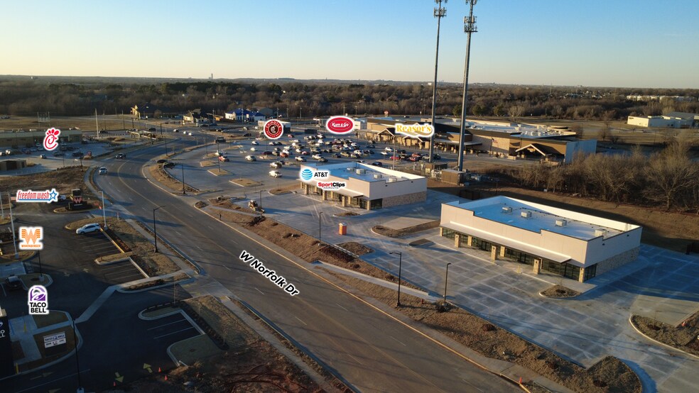 More Photos Of 1810 Norfolk, Broken Arrow Land For Lease