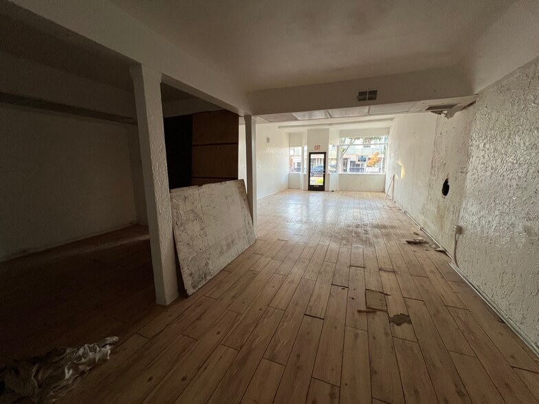 More Photos Of 9078-9084 Elk Grove Blvd, Elk Grove Storefront For Sale