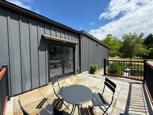 More Photos Of 6 Beaver Brook rd, Yulan Office For Sale