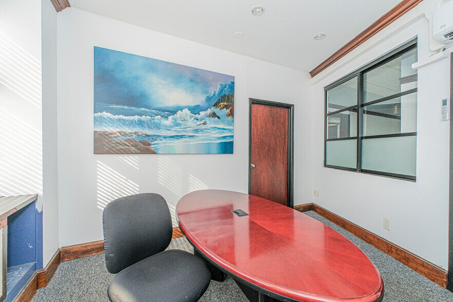 More Photos Of 1751 Bath Ave, Brooklyn General Retail For Lease