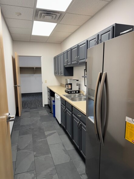 More Photos Of 200 Paper Pl, Mosinee Loft Creative Space For Lease