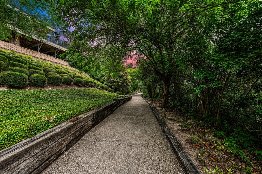 More Photos Of The Enclave, Waco Land For Sale
