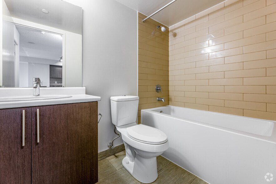 More Photos Of 614 Church St, Toronto Apartments For Lease