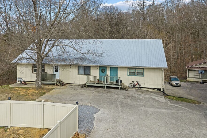 Primary Photo Of 324 Hopson St, Sevierville Apartments For Sale