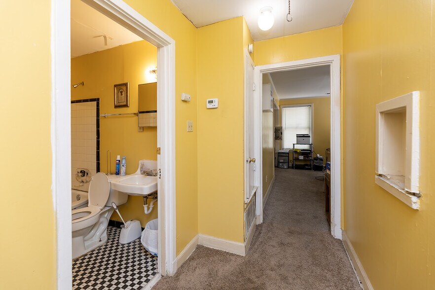 More Photos Of 1393 Lapaloma Cir, Memphis Apartments For Sale