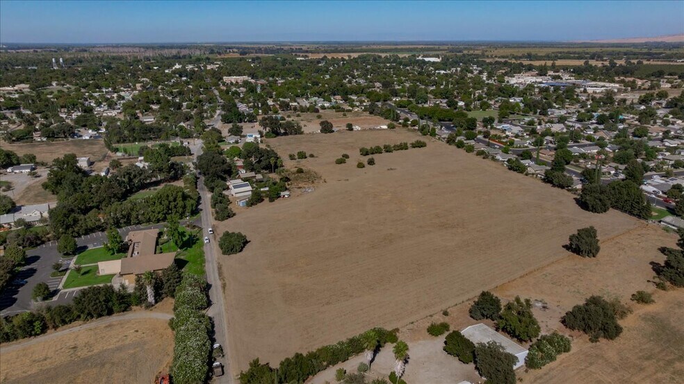 More Photos Of 1425 5th St, Colusa Land For Sale