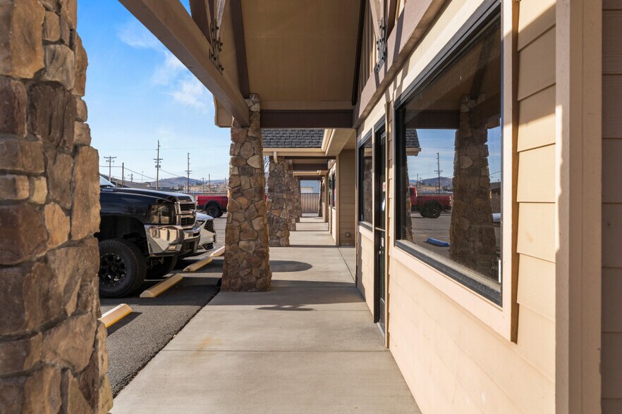 More Photos Of 2815 Laverne Ave, Klamath Falls Flex For Sale