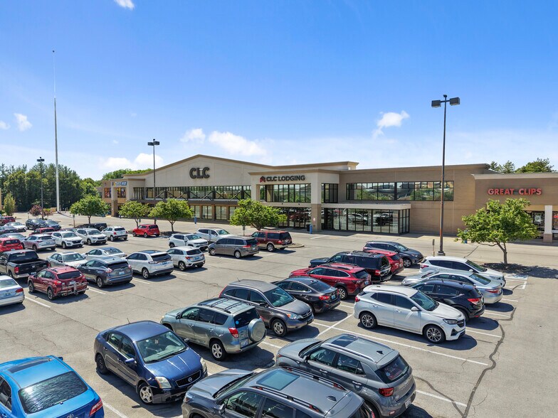 More Photos Of 3199 Beaumont Centre Cir, Lexington Land For Lease