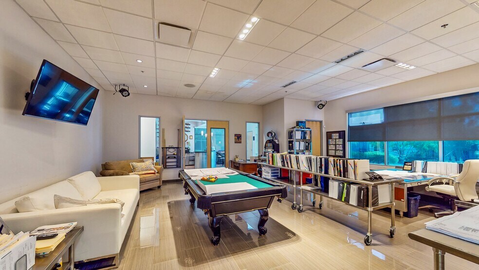 More Photos Of 7693 W Post Rd, Las Vegas Office For Sale