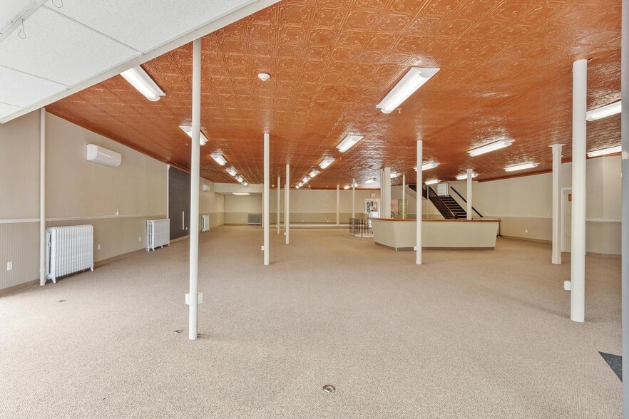 More Photos Of 91 Central St, Leominster Freestanding For Lease