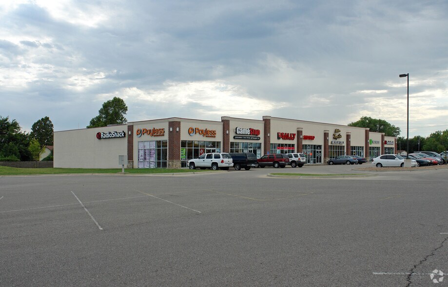 More Photos Of 2570 S Broadway, Wichita General Retail For Lease