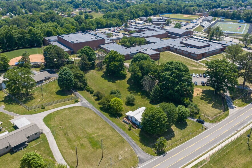 More Photos Of 7700 Tazewell Pike, Corryton Apartments For Sale