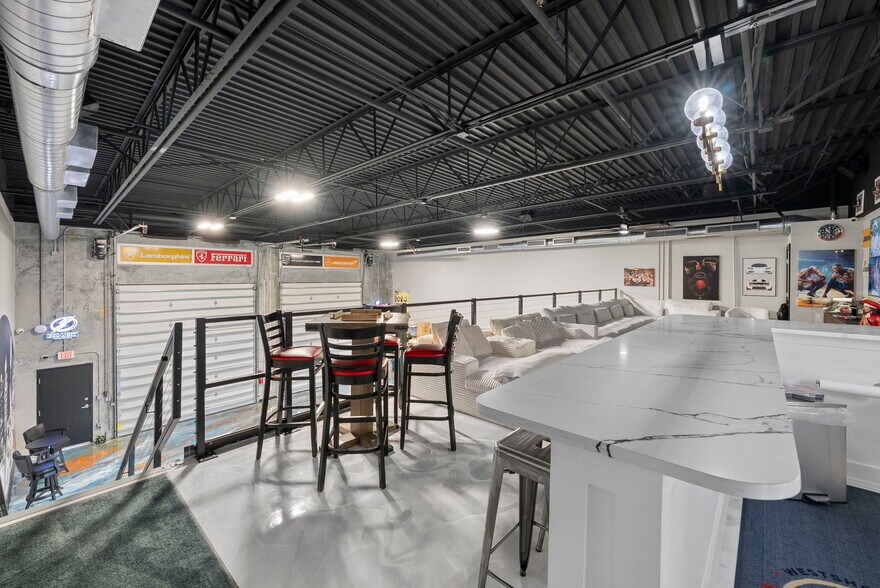 More Photos Of 1111 N 34th St, Tampa Self Storage For Sale