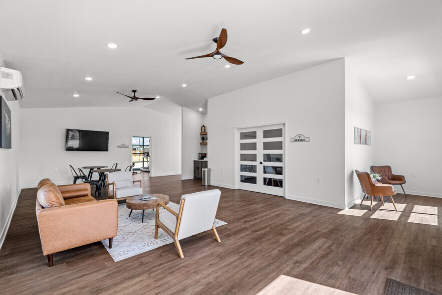 More Photos Of 4706 George Owens Rd, Ponder Trailer Camper Park For Sale