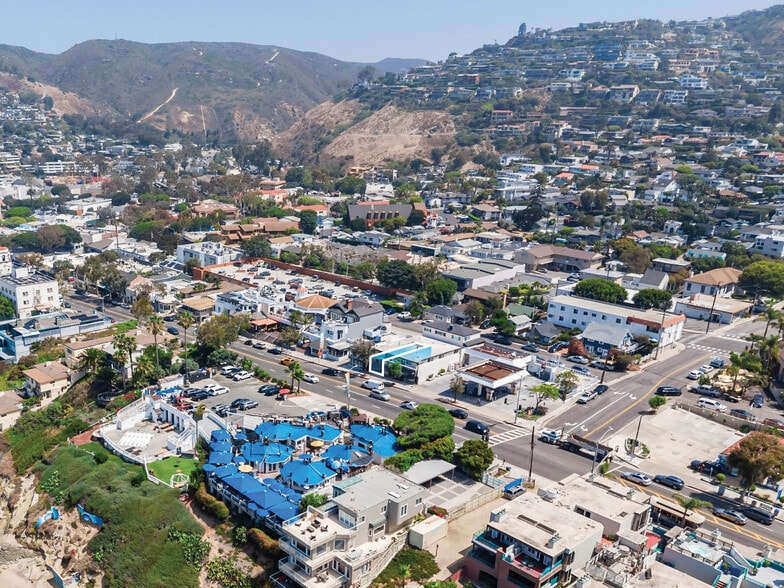 More Photos Of 570-574 S Coast Hwy, Laguna Beach Storefront Retail Residential For Lease