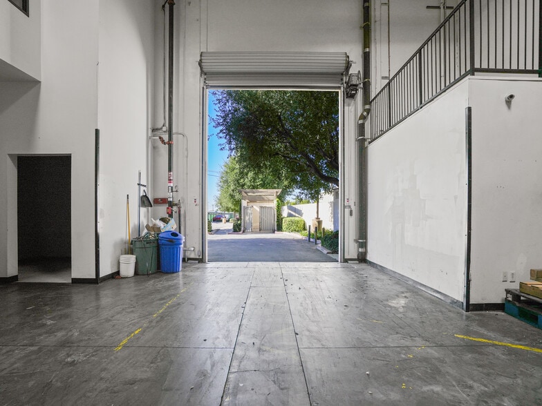 More Photos Of 1950 Walker St, La Verne Distribution For Sale
