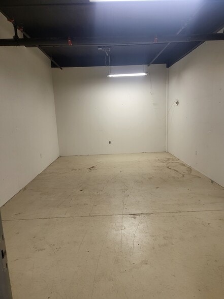 More Photos Of 80 Rockwood St, Rochester Loft Creative Space For Lease