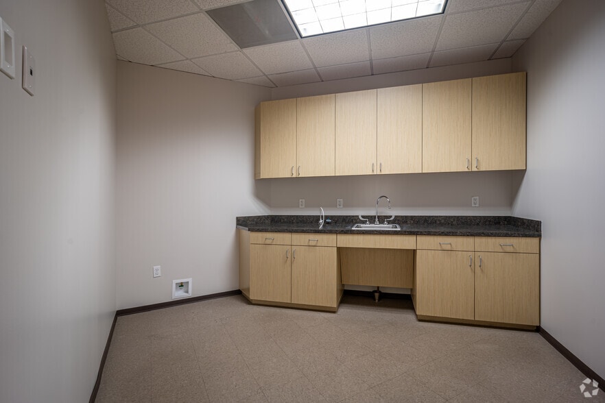 Photo of 4th Floor Ste 465