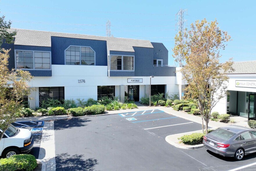 More Photos Of 1570 N Batavia St, Orange Office For Sale