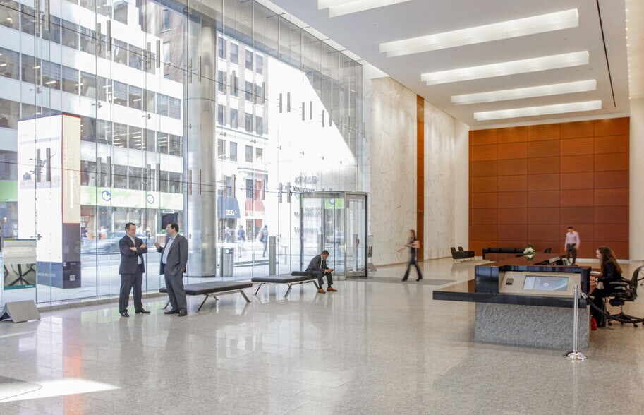 More Photos Of 333 Bay St, Toronto Office For Sale