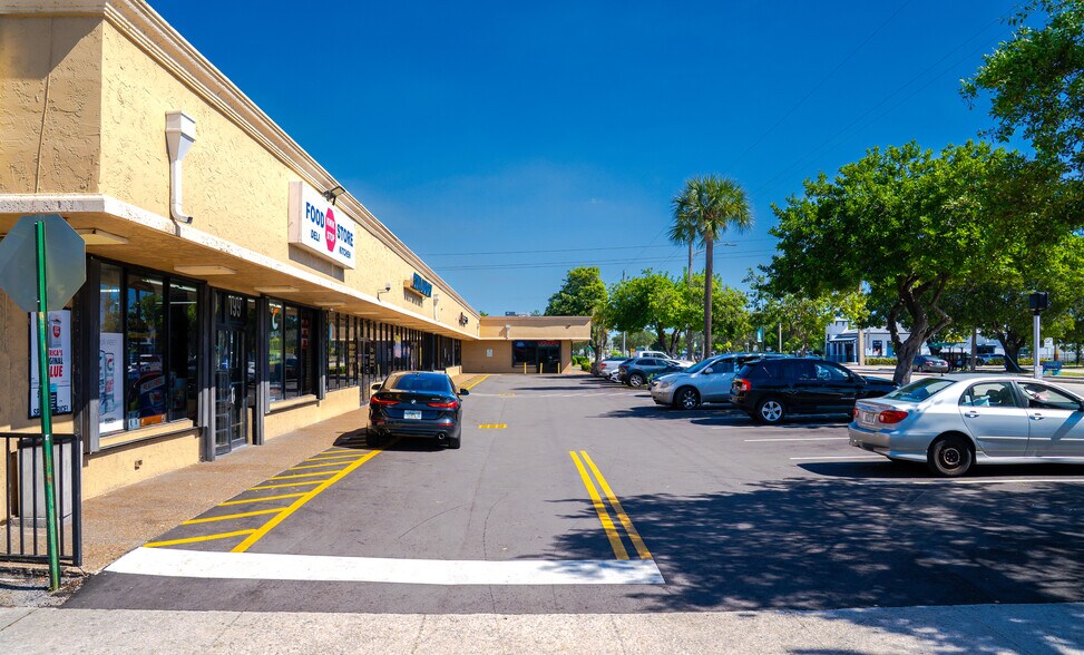 More Photos Of 159-199 W Hillsboro Blvd, Deerfield Beach Unknown For Lease