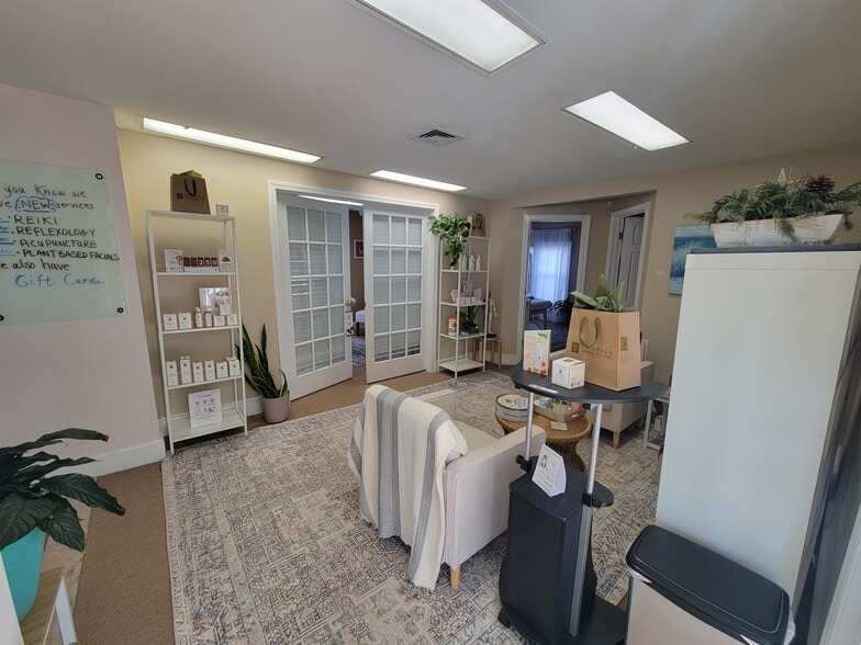 More Photos Of 683 Main St, Norwell Loft Creative Space For Lease