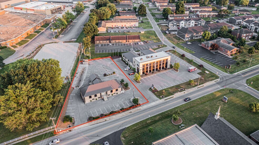 More Photos Of 1502 Westen St, Bowling Green Office For Sale