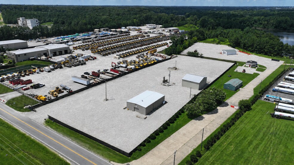 Primary Photo Of 1306 Bellwood Rd, North Chesterfield Warehouse For Lease