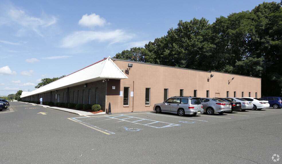 More Photos Of 3535 Quakerbridge Rd, Hamilton Medical For Lease