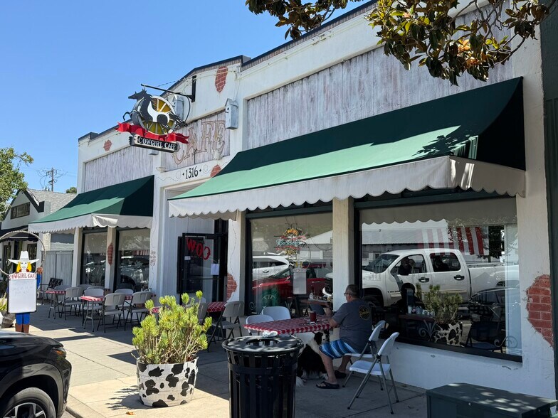 More Photos Of 1306 Pine St, Paso Robles Storefront For Sale