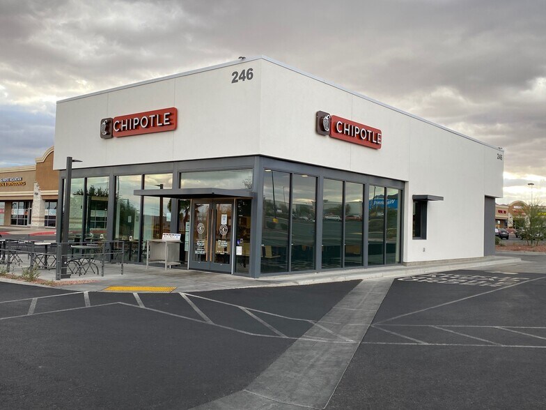 More Photos Of 4300 N. Rancho Drive, Las Vegas General Retail For Sale