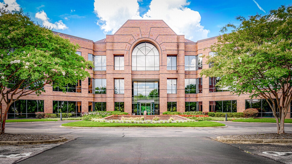 More Photos Of 8295 Tournament Dr, Memphis Coworking Space