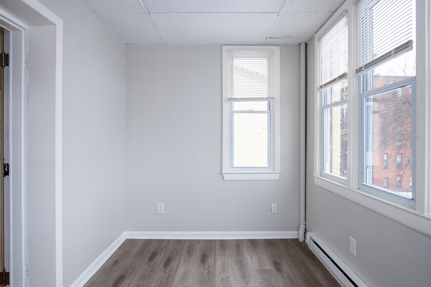 More Photos Of 69 Winter St, Springfield Apartments For Sale
