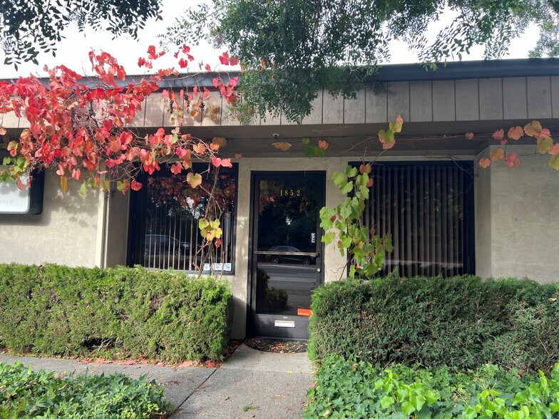 More Photos Of 1848-1852 W Imola Ave, Napa Research And Development For Sale