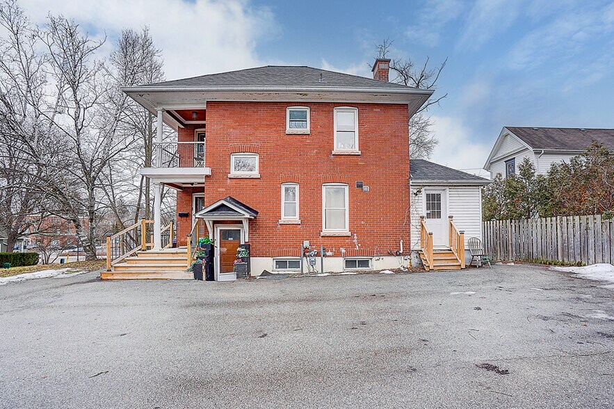 More Photos Of 12 Vincent St, Newmarket Office For Sale