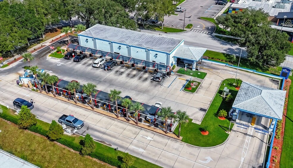Primary Photo Of 3635 Lakeland Highlands Rd, Lakeland Carwash For Sale