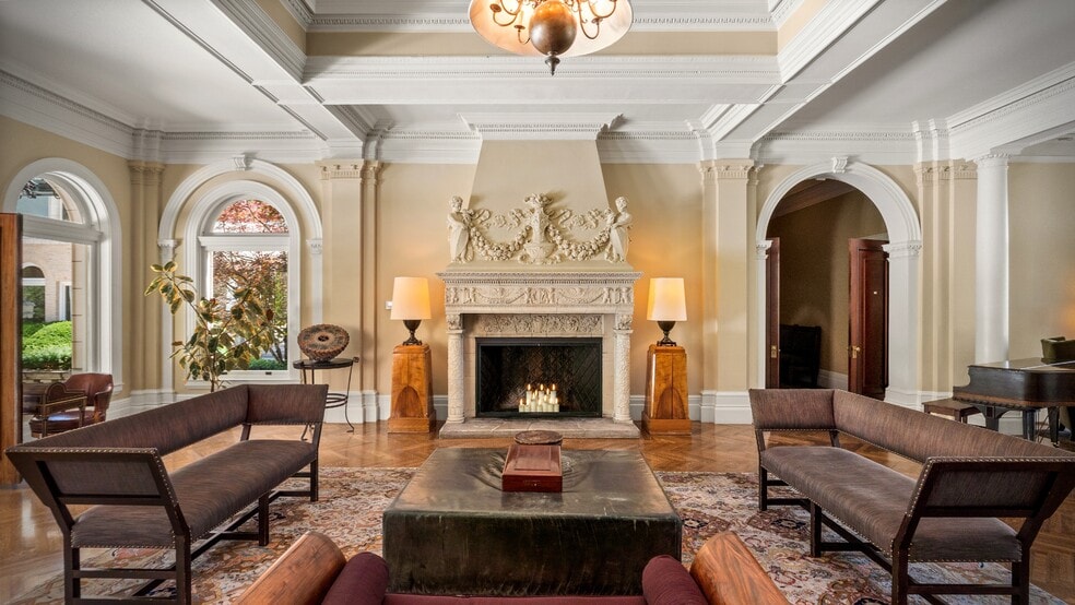 More Photos Of 11 Hawthorne Rd, Lenox Hotel For Sale