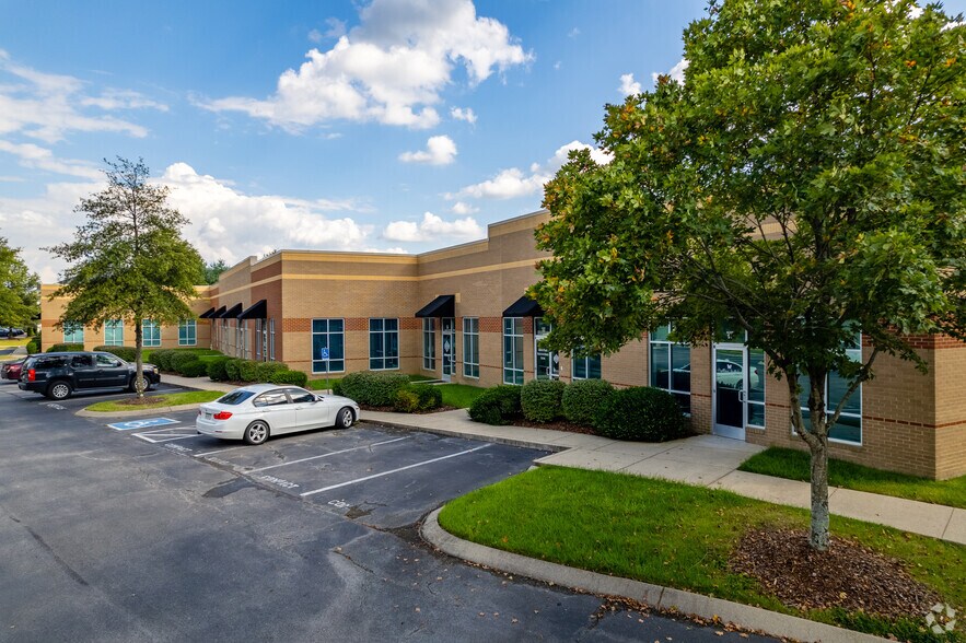 More Photos Of 8115 Isabella Ln, Brentwood Loft Creative Space For Lease