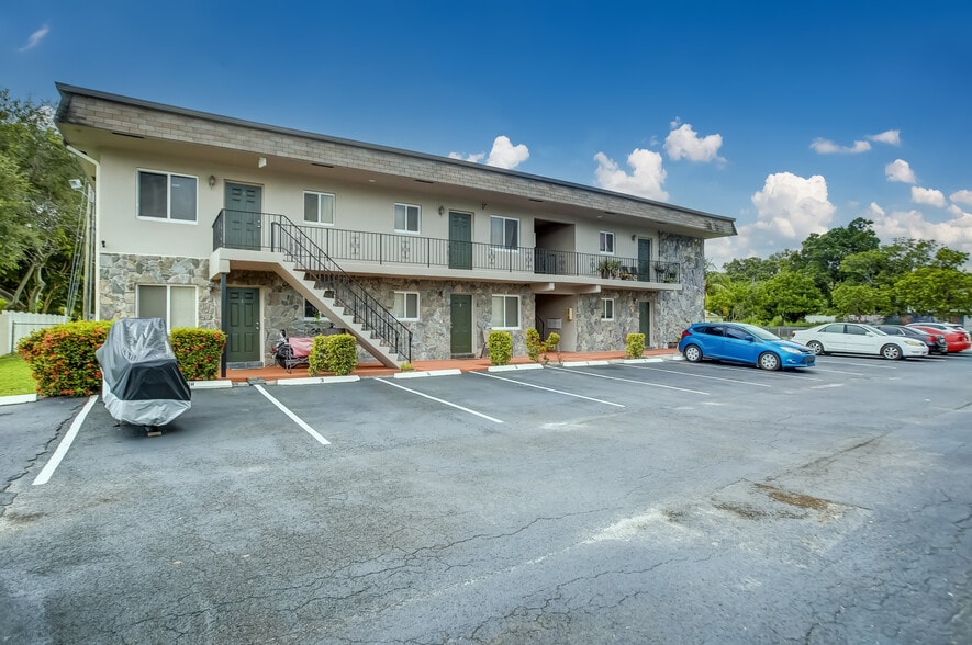 More Photos Of 4850 SW 26th Ave, Fort Lauderdale Apartments For Sale