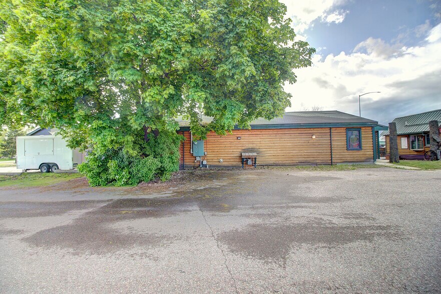 More Photos Of 700 9th St W, Columbia Falls Restaurant For Sale