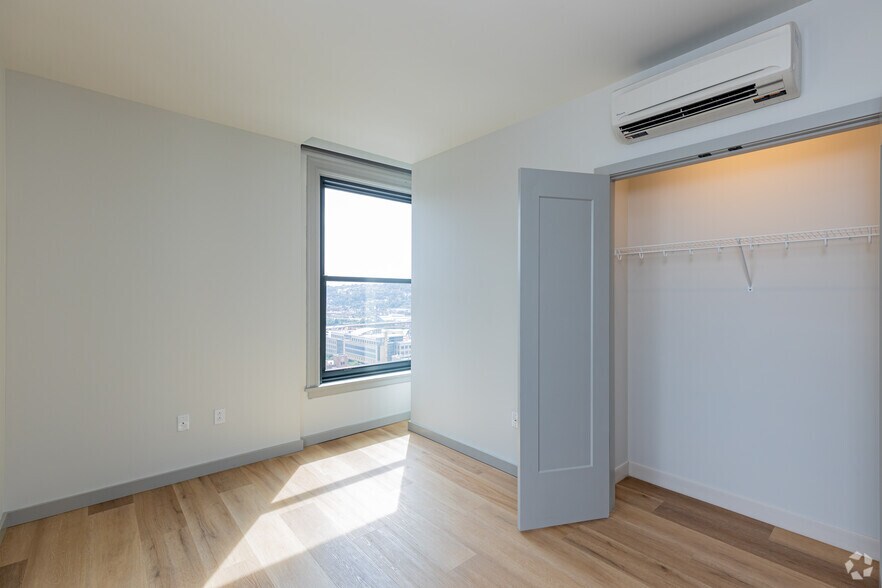 More Photos Of 316 4th Ave, Pittsburgh Apartments For Lease