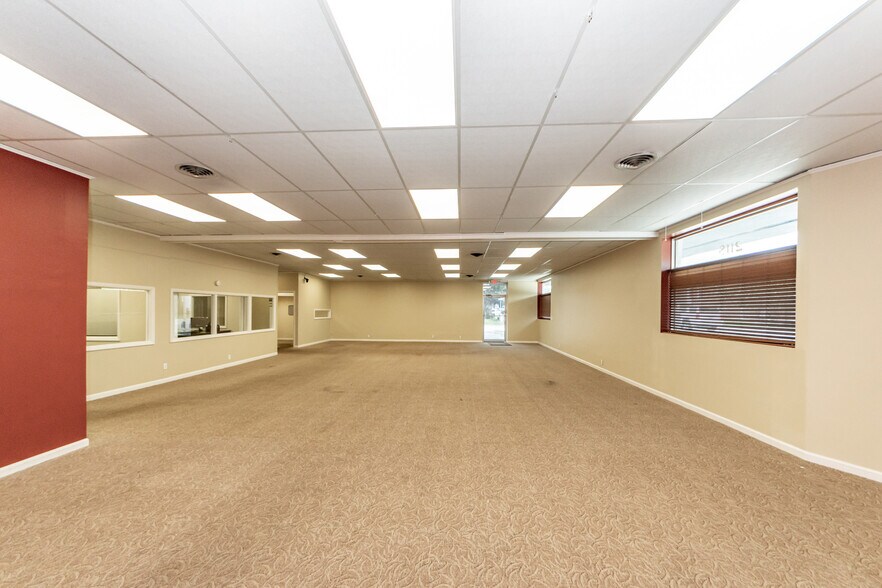 More Photos Of 2118 Cosgrove Ave, North Charleston Freestanding For Lease
