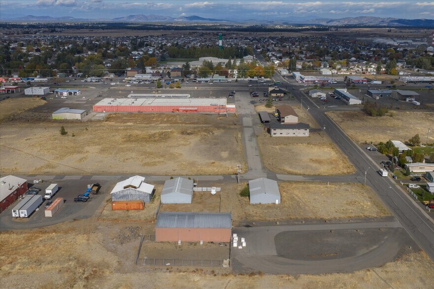 More Photos Of 12825 W 17th Ave, Airway Heights Warehouse For Sale