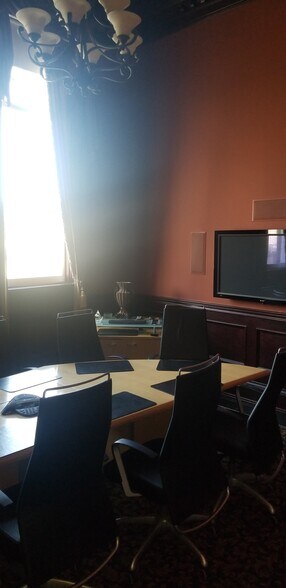 More Photos Of 34 Water St N, Cambridge Office For Lease