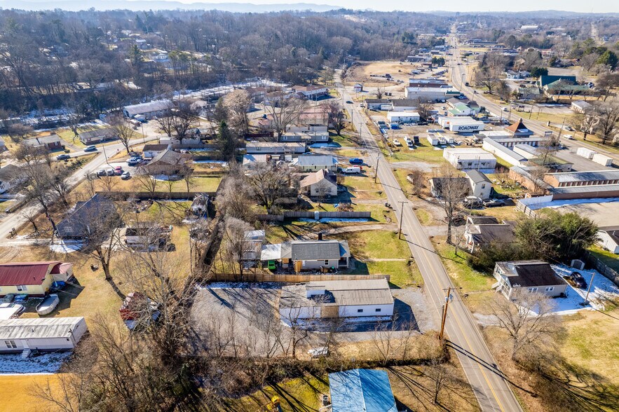 More Photos Of 2336 Old Knoxville Pike, Maryville Light Manufacturing For Sale