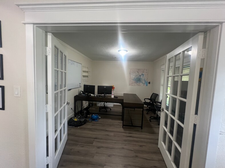 More Photos Of 1518 Skinner Rd, Houston Office For Lease