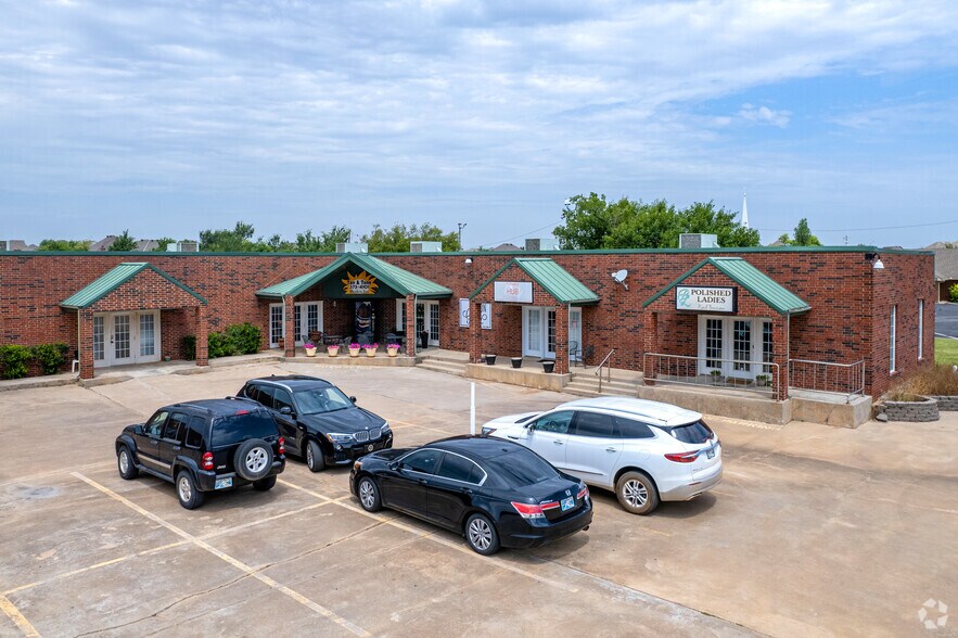 More Photos Of 1885 Piedmont Rd N, Piedmont Storefront Retail Office For Lease