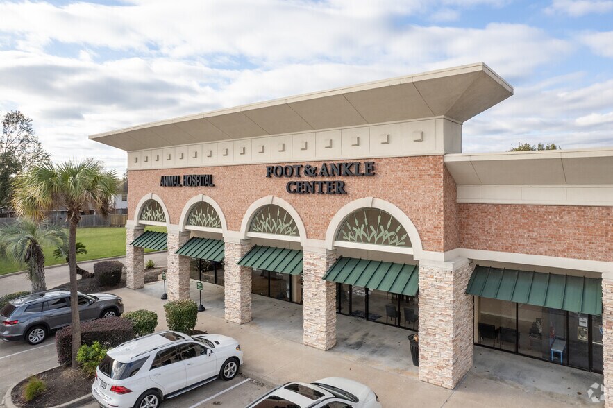 More Photos Of 18455 W Lake Houston Pky, Humble Unknown For Lease