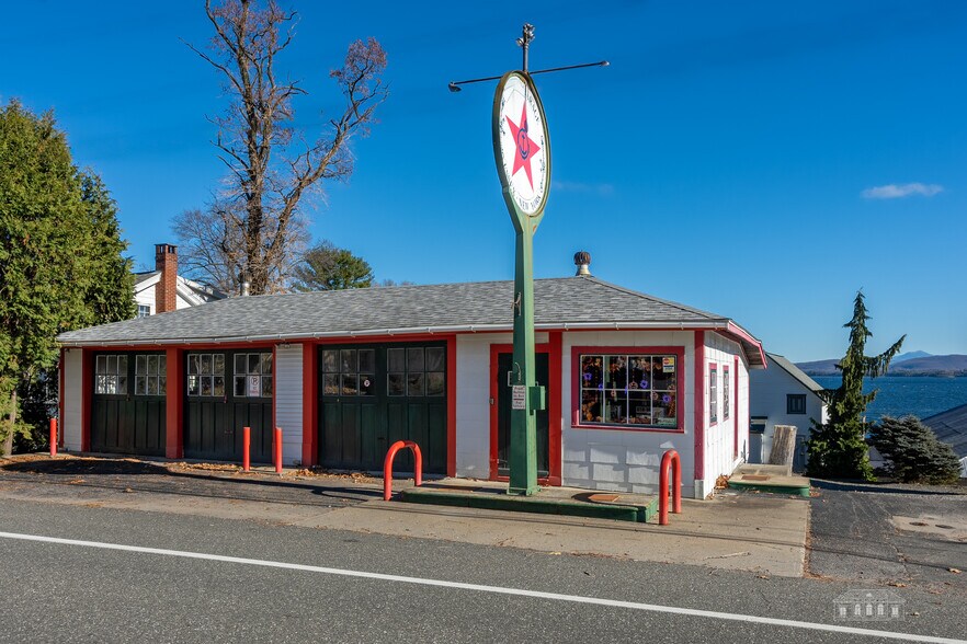 More Photos Of 2272 Main St, Essex Marina For Sale