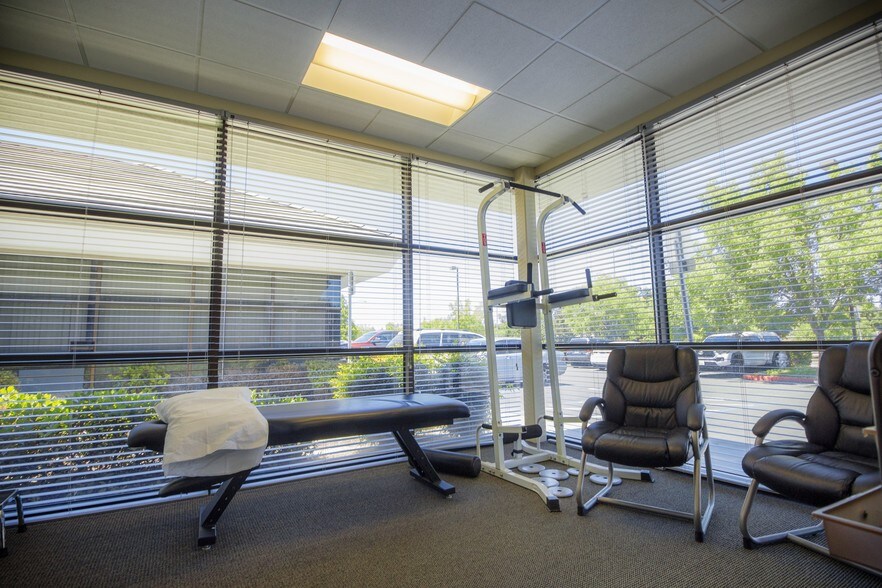 More Photos Of 1111 Exposition Blvd, Sacramento Office For Lease